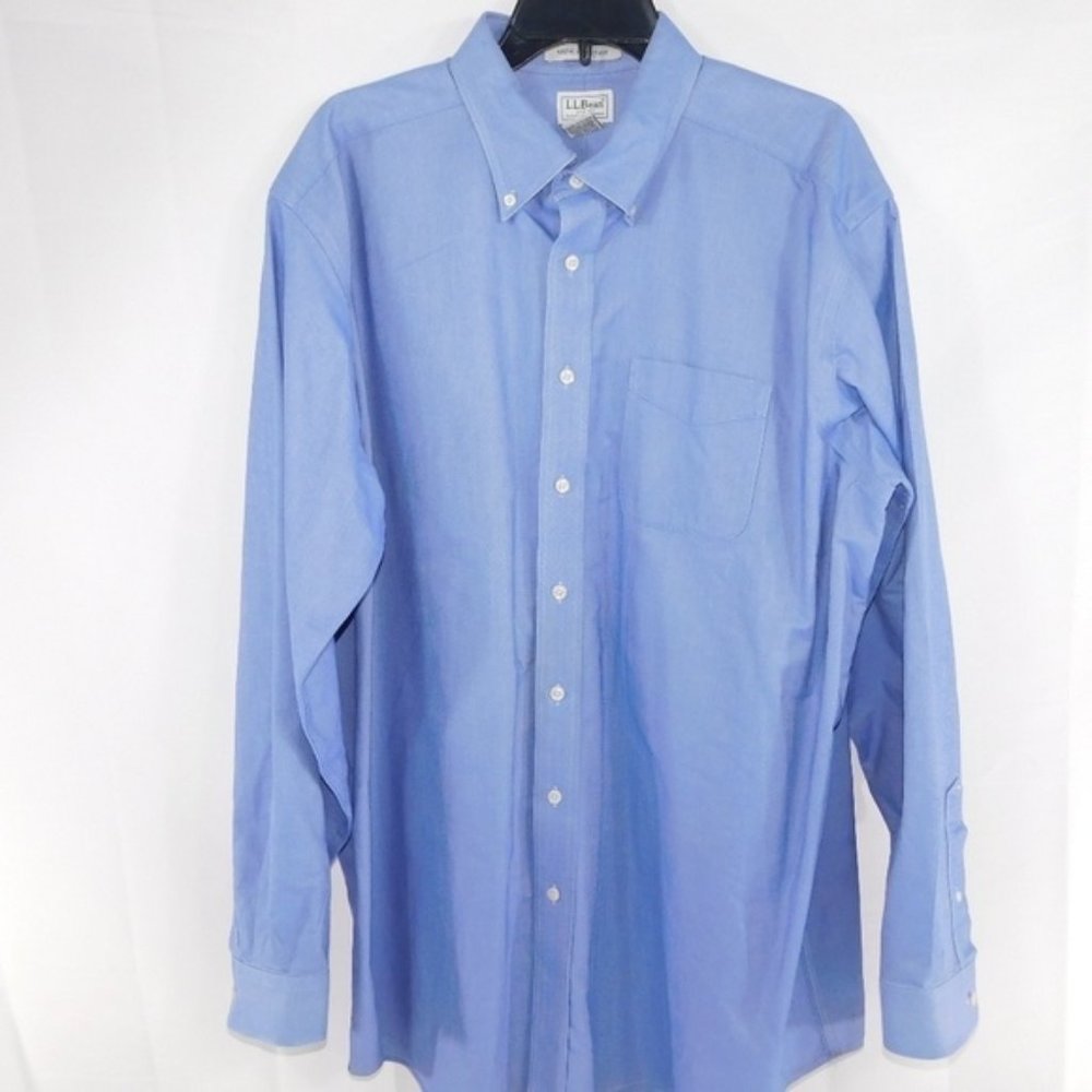 L.L Bean Mens Denim Blue Button Down Shirt